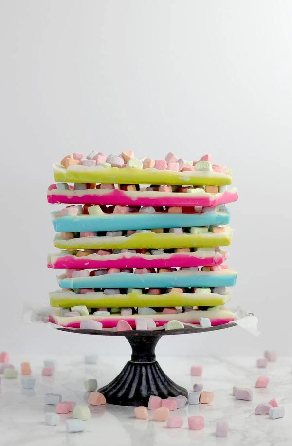 pianki marshmallow z czerwoną pomarańczą