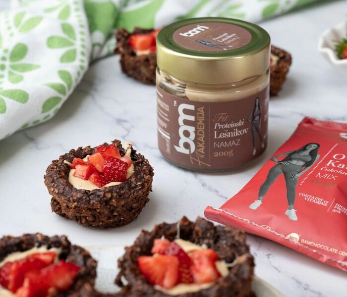 ciastka owsiane z pastą z orzechów laskowych bam